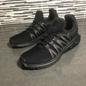 NEW Nike Women's Size9 Shox Gravity Running Shoes